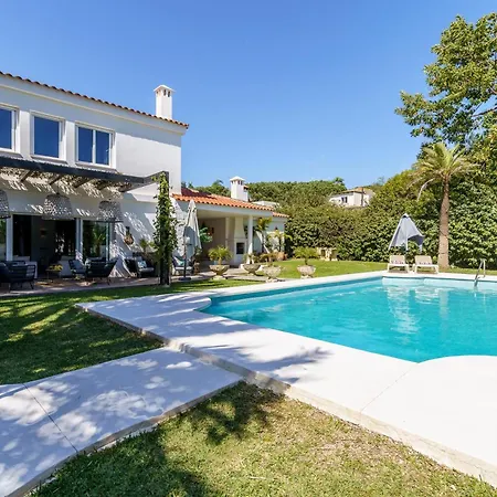 Golden Luxury Pool Retreat & Villa *
