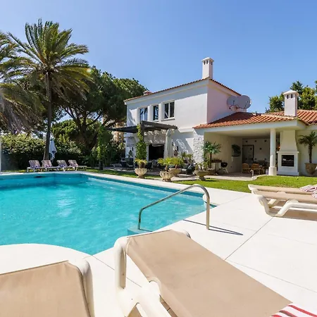 Golden Luxury Pool Retreat & - Happy